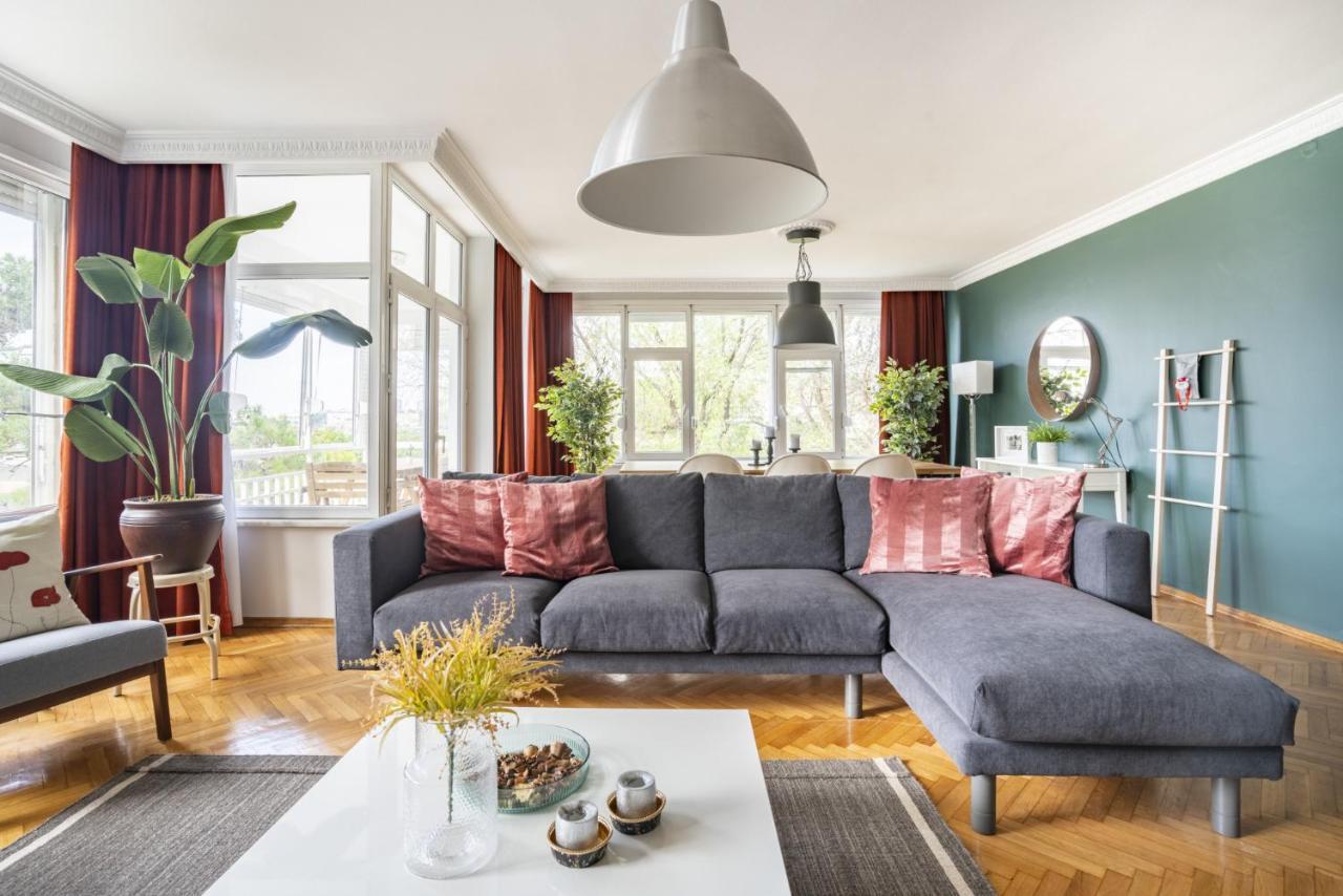 Spacious Flat Near Caddebostan Coast Lägenhet Istanbul Exteriör bild