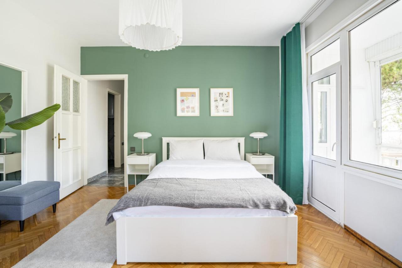 Spacious Flat Near Caddebostan Coast Lägenhet Istanbul Exteriör bild