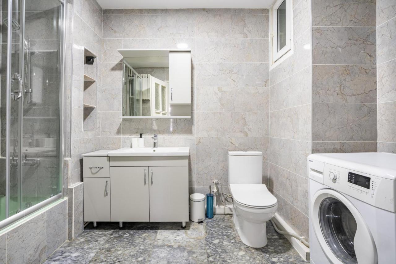 Spacious Flat Near Caddebostan Coast Lägenhet Istanbul Exteriör bild